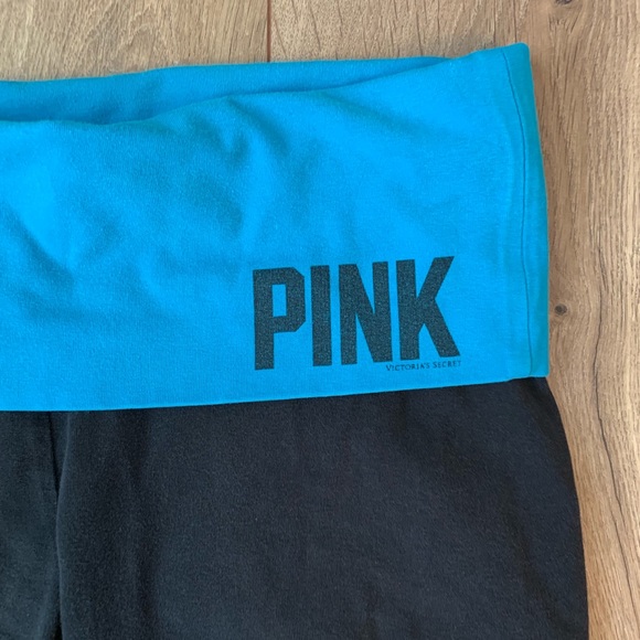 SOLD PINK Cropped Yoga Leggings - Picture 3 of 4